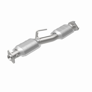 Ford Explorer Catalytic Converter - Magnaflow - Direct Fit, OEM Grade - `99-`00