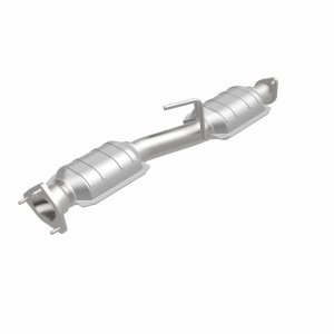 Ford Explorer Catalytic Converter - Magnaflow - Direct Fit, OEM Grade - `99-`00