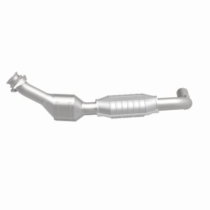 Ford E-150 Econoline Catalytic Converter - Magnaflow - OEM Grade Direct-Fit - `00-`02