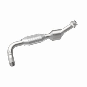 Ford E-150 Econoline Catalytic Converter - Magnaflow - OEM Grade Direct-Fit - `00-`02