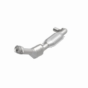 Ford E-150 Econoline Catalytic Converter - Magnaflow - OEM Grade Direct-Fit - `00-`02