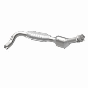 Ford E-150 Econoline Catalytic Converter - Magnaflow - OEM Grade Direct-Fit - `00-`02