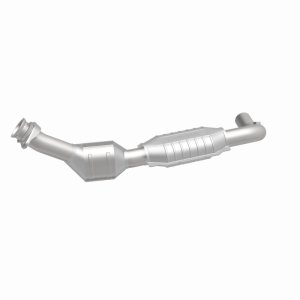 Ford E-250 Econoline Catalytic Converter - Magnaflow - OEM Grade Direct-Fit - `00-`02