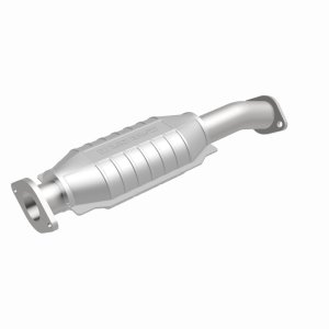 Mazda MPV Catalytic Converter - Magnaflow - OEM Grade Direct-Fit - `00-`01