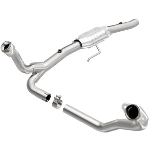 Dodge Dakota Catalytic Converter - Magnaflow - Direct Fit, OEM Grade - `00-`03