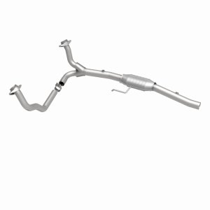 Dodge Dakota Catalytic Converter - Magnaflow - Direct Fit, OEM Grade - `00-`03
