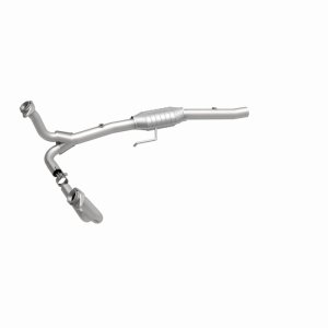 Dodge Dakota Catalytic Converter - Magnaflow - Direct Fit, OEM Grade - `00-`03
