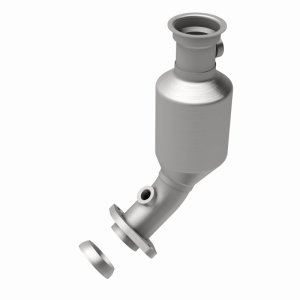 Jeep Liberty Catalytic Converter - Front - Magnaflow - Direct-Fit, OEM Grade - `02-`03