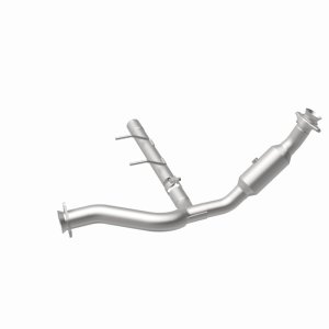 Ford Expedition Catalytic Converter - Passenger Side - Magnaflow - OEM Grade Direct-Fit, Federal/EPA Compliant - `07-`08