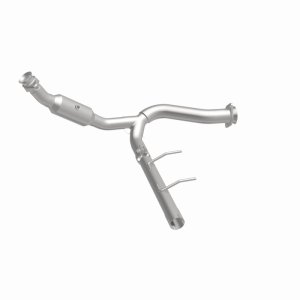 Lincoln Navigator Catalytic Converter - Passenger Side - Magnaflow - OEM Grade Direct-Fit, Federal/EPA Compliant - `07-`08