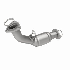 Toyota 4Runner Direct-Fit Catalytic Converter - Front - Magnaflow - OEM Grade Federal/EPA Compliant - `99-`02