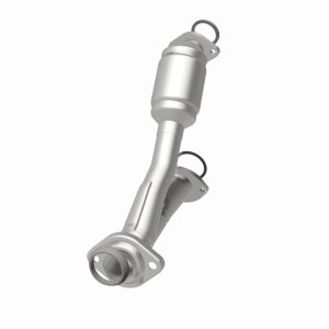 Toyota Highlander Catalytic Converter - Magnaflow - OEM Grade Direct-Fit - `01-`03 Toyota Highlander Catalytic Converter - Magnaflow - OEM Grade Direct-Fit - `01-`03