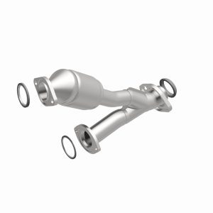 Toyota Highlander Catalytic Converter - Magnaflow - OEM Grade Direct-Fit - `01-`03 Toyota Highlander Catalytic Converter - Magnaflow - OEM Grade Direct-Fit - `01-`03