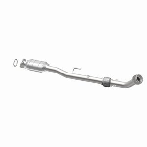 Toyota Solara Catalytic Converter - Magnaflow - OEM Grade Direct-Fit - `06-`08
