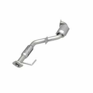 Mazda MPV Catalytic Converter - Passenger Side Rear - Magnaflow - OEM Grade Direct-Fit - `02-`06