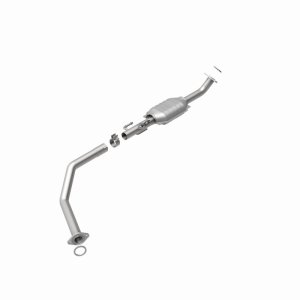 Toyota Sequoia Catalytic Converter - Magnaflow - OEM Grade Federal/EPA Compliant Direct-Fit - `01-`04