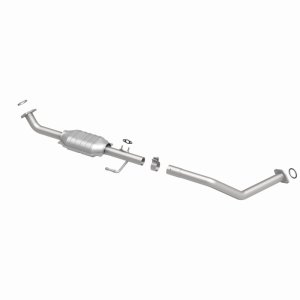 Toyota Sequoia Catalytic Converter - Magnaflow - OEM Grade Federal/EPA Compliant Direct-Fit - `01-`04