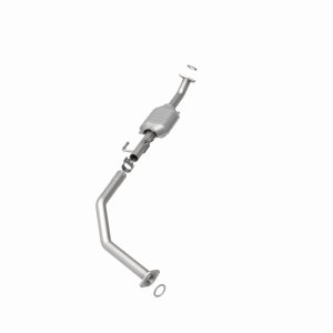 Toyota Sequoia Catalytic Converter - Magnaflow - OEM Grade Federal/EPA Compliant Direct-Fit - `01-`04