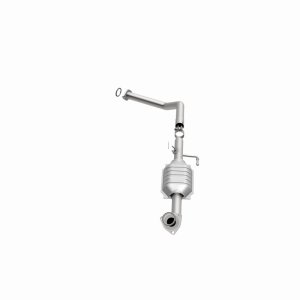 Toyota Sequoia Catalytic Converter - Magnaflow - OEM Grade Federal/EPA Compliant Direct-Fit - `01-`04