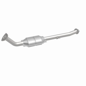 Toyota Sequoia Catalytic Converter - Magnaflow - OEM Grade Direct-Fit - `01-`04