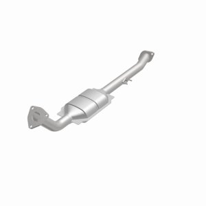 Toyota Sequoia Catalytic Converter - Magnaflow - OEM Grade Direct-Fit - `01-`04