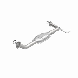 Toyota Tundra Catalytic Converter - Magnaflow - Direct-Fit, OEM Grade - `05-`06