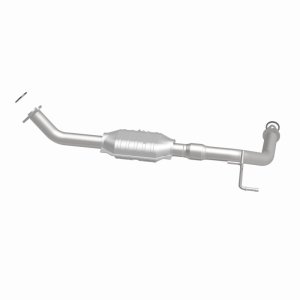 Toyota Tundra Catalytic Converter - Magnaflow - Direct-Fit, OEM Grade - `05-`06