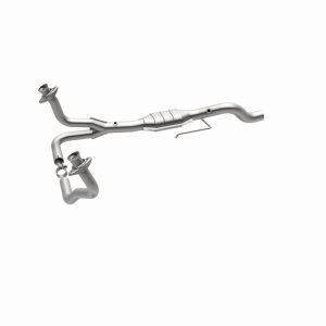 Dodge Dakota Catalytic Converter - Magnaflow - OEM Grade Federal/EPA Compliant Direct-Fit - `00-`03