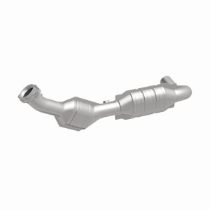 Ford Expedition Catalytic Converter - Driver Side - Magnaflow - OEM Grade Direct-Fit - `03-`04