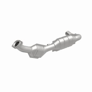 Ford Expedition Catalytic Converter - Driver Side - Magnaflow - OEM Grade Direct-Fit - `03-`04
