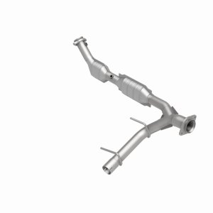 Ford Expedition Catalytic Converter - Passenger Side - Magnaflow - OEM Grade Direct-Fit - `03-`04