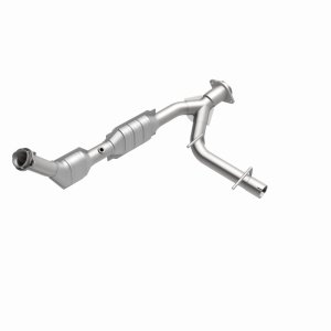 Ford Expedition Catalytic Converter - Passenger Side - Magnaflow - OEM Grade Direct-Fit - `03-`04