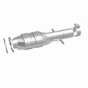 Pontiac G6 Catalytic Converter - underbody - Magnaflow - OEM Grade Federal/EPA Compliant Direct-Fit - `08-`10