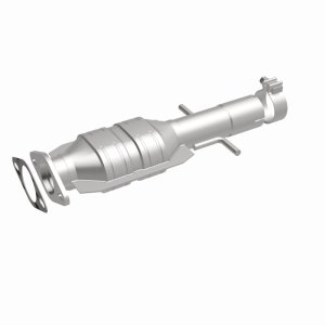 Pontiac G6 Catalytic Converter - underbody - Magnaflow - OEM Grade Federal/EPA Compliant Direct-Fit - `08-`10