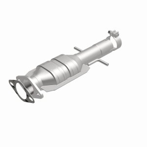 Pontiac G6 Catalytic Converter - underbody - Magnaflow - OEM Grade Federal/EPA Compliant Direct-Fit - `08-`10