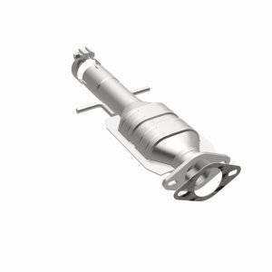 Pontiac G6 Catalytic Converter - underbody - Magnaflow - OEM Grade Federal/EPA Compliant Direct-Fit - `08-`10