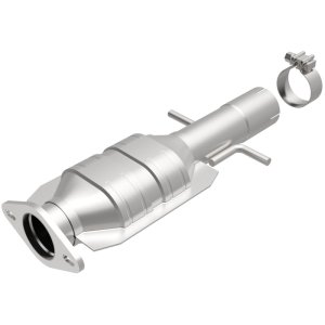 Pontiac G6 Catalytic Converter - underbody - Magnaflow - OEM Grade Federal/EPA Compliant Direct-Fit - `08-`10