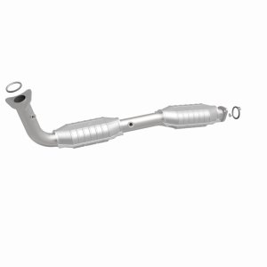 Toyota Sequoia Catalytic Converter - Magnaflow - OEM Grade Direct-Fit - `08-`09