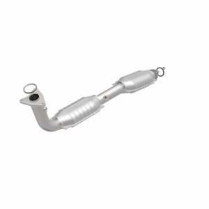 Toyota Sequoia Catalytic Converter - Magnaflow - OEM Grade Direct-Fit - `08-`09