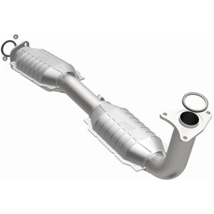 Toyota Sequoia Catalytic Converter - Magnaflow - OEM Grade Direct-Fit - `08-`09