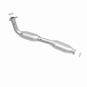 Toyota Sequoia Catalytic Converter - Magnaflow - OEM Grade Direct-Fit - `08-`09