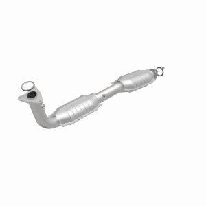 Toyota Tundra Catalytic Converter - Magnaflow - OEM Grade Direct-Fit - `07-`13 Toyota Tundra Catalytic Converter - Magnaflow - OEM Grade Direct-Fit - `07-`13
