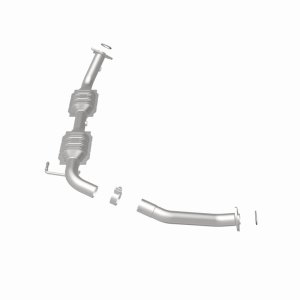 Toyota Tundra Catalytic Converter - Driver Side - Magnaflow - OEM Grade Direct-Fit (Federal/EPA Compliant) - `07-`21