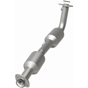 Toyota Sequoia Catalytic Converter - Magnaflow - OEM Grade Federal/EPA Compliant Direct-Fit - `08-`22