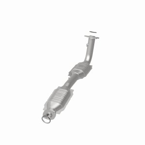 Toyota Tundra Catalytic Converter - Magnaflow - OEM Grade Federal/EPA Compliant Direct-Fit - `07-`21