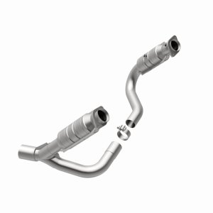 Chrysler Aspen Catalytic Converter - Magnaflow - Direct-Fit - 2008