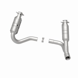 Dodge Durango Catalytic Converter - Magnaflow - Direct-Fit - 2008