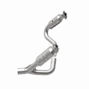 Dodge Durango Catalytic Converter - Magnaflow - Direct-Fit - 2008
