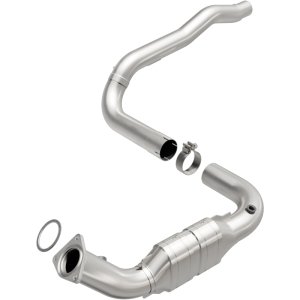 Chevrolet Suburban 2500 Catalytic Converter - Driver Side - Magnaflow - Direct-Fit - `07-`08