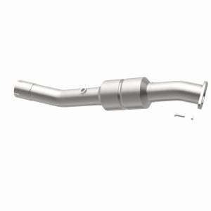 Chevrolet Silverado 2500 HD Catalytic Converter - Rear - Magnaflow - Direct-Fit OEM Grade - `01-`06